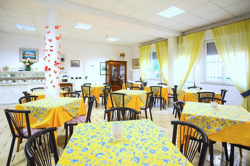 Hotel Majorca Cesenatico Ngoại thất bức ảnh